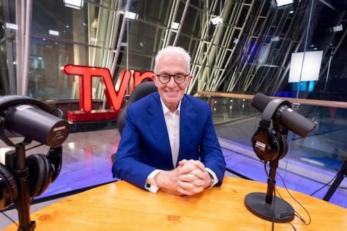 “No solo de fútbol vive el hombre”: Pedro Carcuro encabezará la cobertura de TVN en el Mundial de Ciclismo de Pista que se hará en Peñalolén