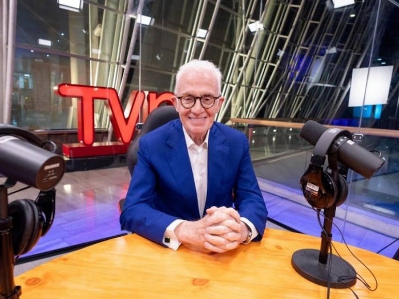 “No solo de fútbol vive el hombre”: Pedro Carcuro encabezará la cobertura de TVN en el Mundial de Ciclismo de Pista que se hará en Peñalolén