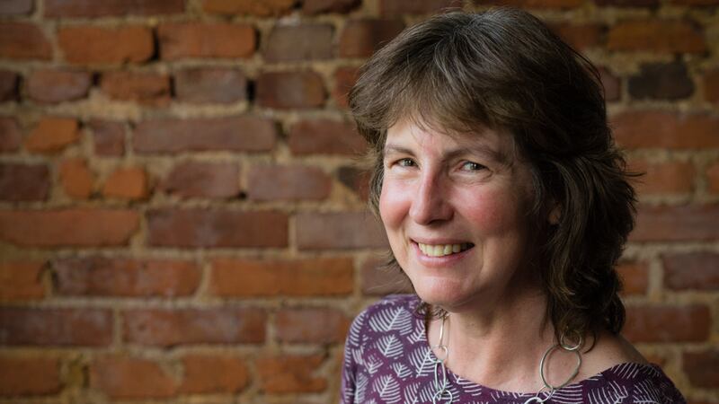 Académica de la Universidad de Londres y proyecto que termina con el CAE: “Garantiza un buen uso de los recursos públicos”