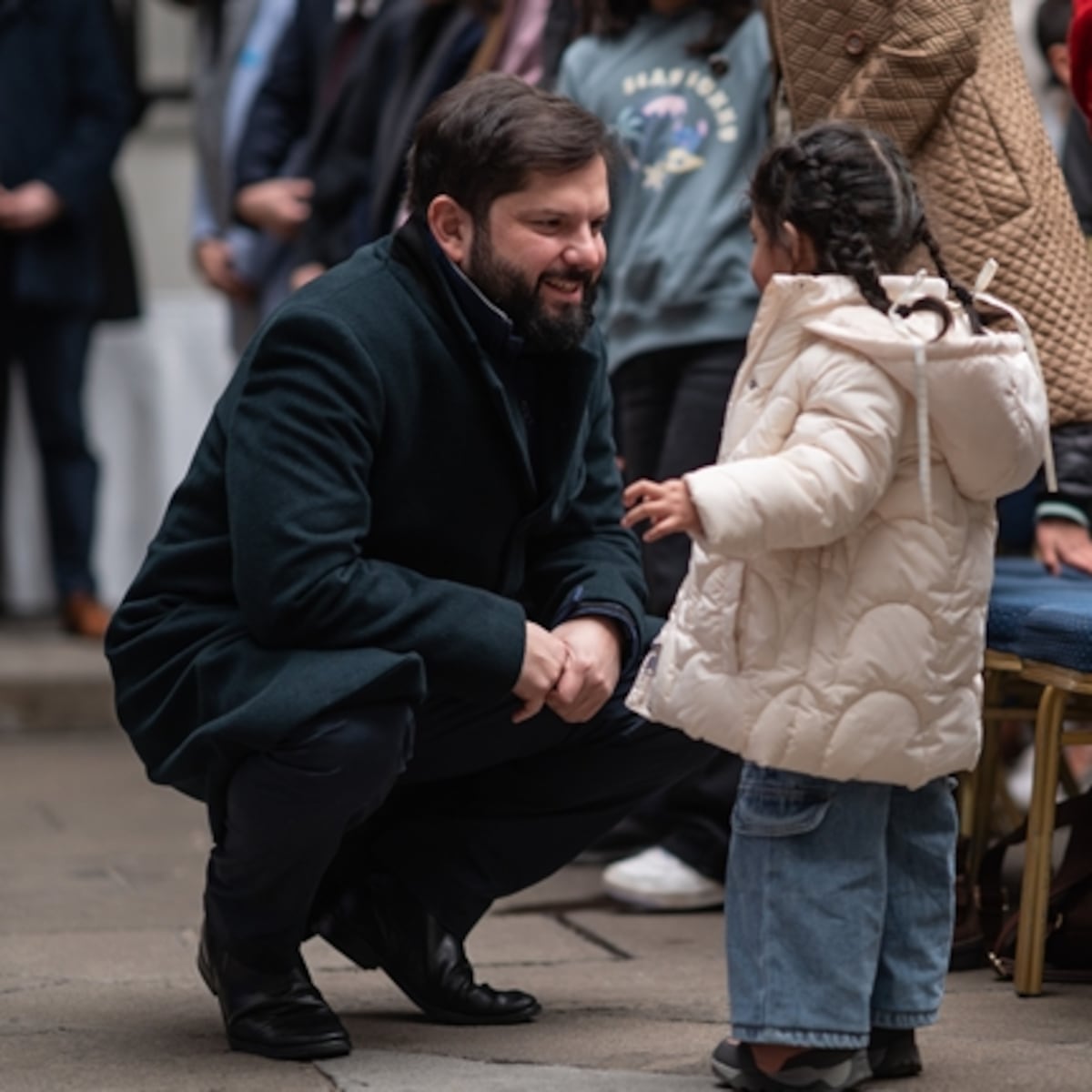 Presidente Boric promulga nueva Ley de Adopción Presidente Boric promulga nueva Ley de Adopción