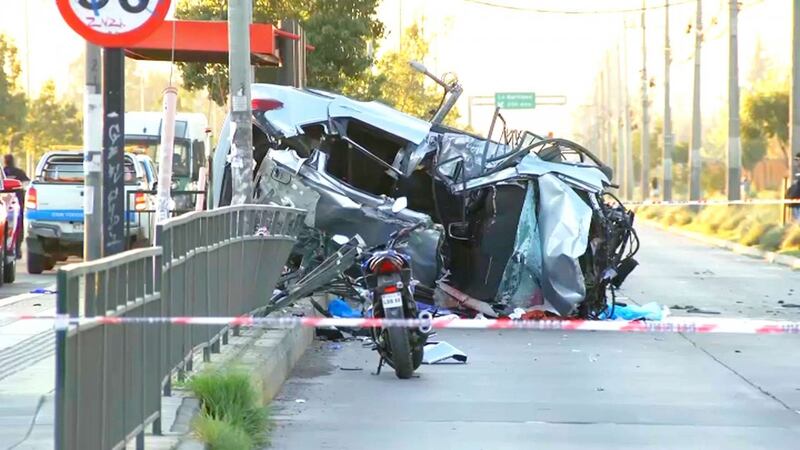 Auto con embarazada en trabajo de parto arrolló a peatones en La Pintana: mujer dio a luz en el lugar
