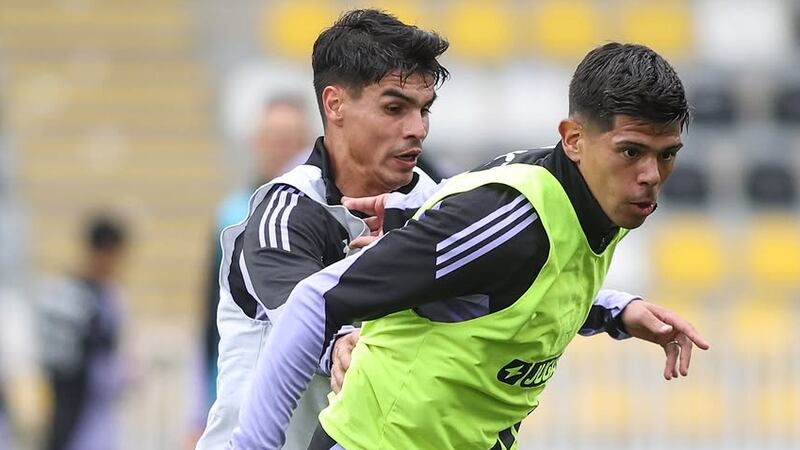 “Eso a mí me molesta”: Esteban Pavez reclama contra ByN por “tirar al frente a los jugadores” de Colo Colo en conflictivas negociaciones económicas