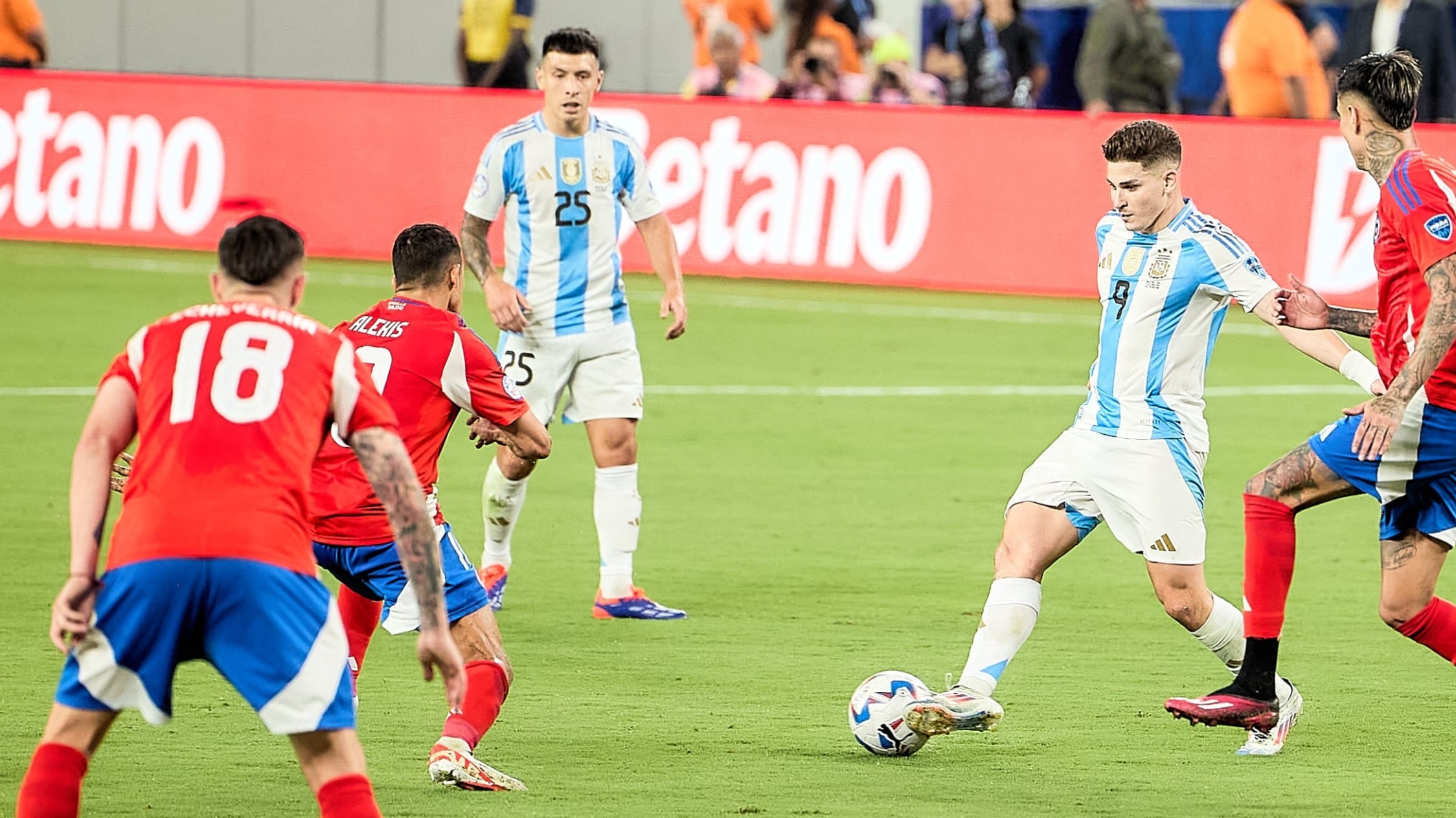 Las selecciones de Chile y Argentina se enfrentarán este 5 de junio, desde las 21:00 horas, en el Estadio Nacional.