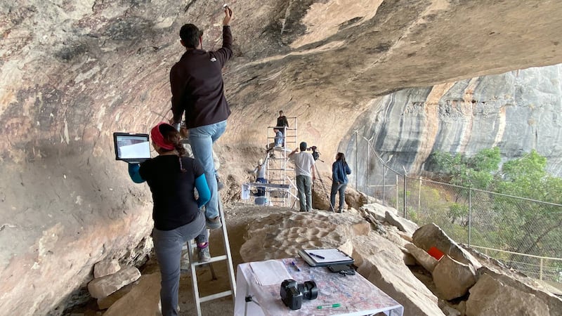 Encuentran arte rupestre que representa una de las tradiciones artísticas más duraderas de América del Norte. Fotos: TXST/Shumla, Olive Talley y Steelman.