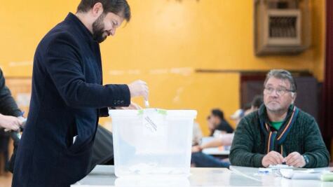Presidente Boric emitió su voto