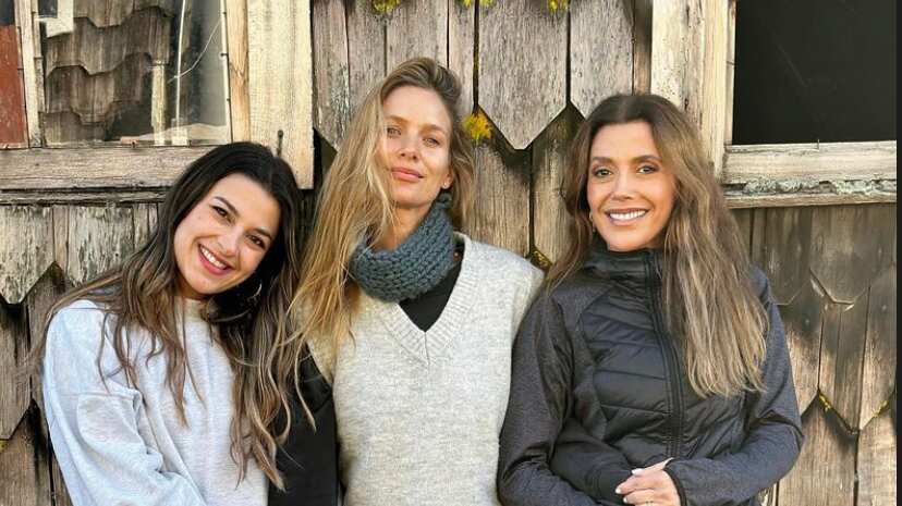 Carolina Arregui y sus hijas | Instagram