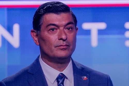 Franco Parisi se reunió con ministro Quiroz y aseguró que está “optimista” en retomar el acuerdo con el gobierno: decisión será de la bancada del PDG