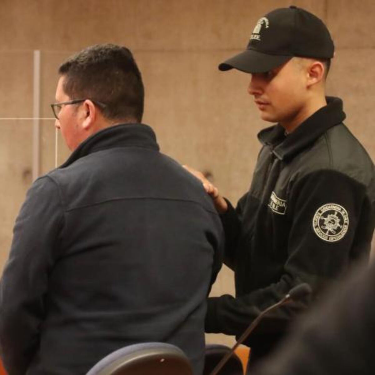 Carabinero con medidas cautelares tras muerte de funcionario en Teatro Caupolicán Carabinero con medidas cautelares tras muerte de funcionario en Teatro Caupolicán