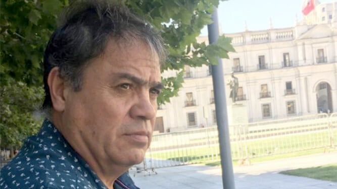 Hijo de gásfiter fallecido La Moneda tras trabajar 18 horas exigen claridad sobre su muerte: “Manifestaba cansancio excesivo”