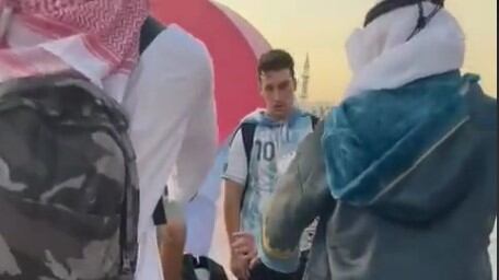 Mexicanos hacen bromas a argentinos en Qatar