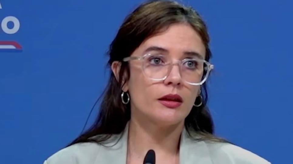 Camila Vallejo publicó una crítica columna contra el gobierno de Kast