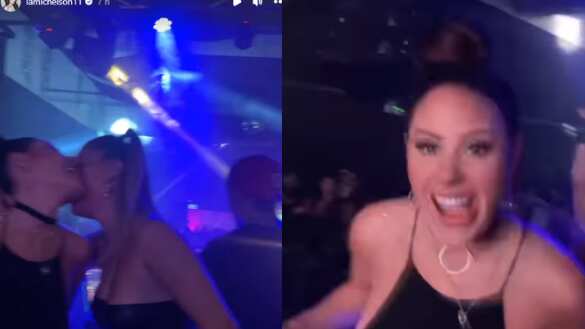 Pasadas las 01:30 horas de la madrugada hizo arribo al centro de eventos Bunker Mayor, cubierta de un abrigo el cual se quitó al interior del recinto, quedando con un mini vestido negro, estilo corset, muy ajustado y con sugerentes transparencias.
“Es una inspiración de Europa, allá una fiesta en que entras con abrigo y te puedes sacar la ropa. Chile es muy conservador, pero la gente quiere pasarlo bien”, contó feliz al medio LUN, en la celebración de sus 29 ‘inviernos’ en Ciudad Empresarial.