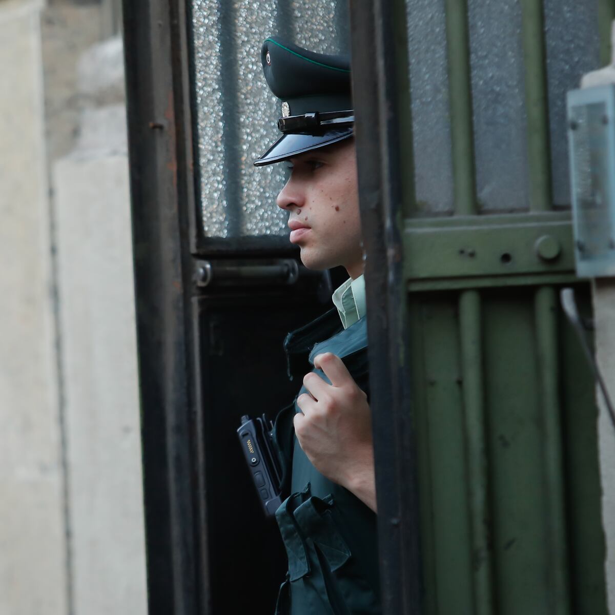 Gendarmería se querella por agresiones en Temuco Gendarmería se querella por agresiones en Temuco