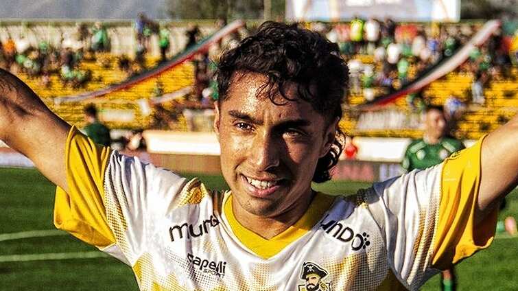 El mediocampista de los piratas fue una de las novedades en la lista provisional entregada por Ricardo Gareca para disputar la Copa América.