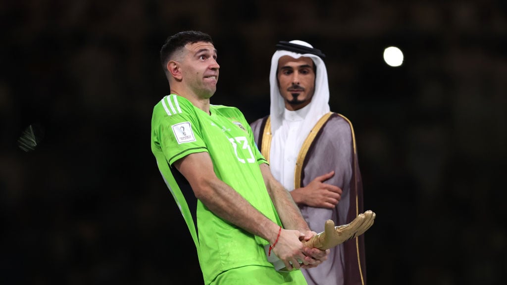 Dibu Martínez fue uno de los héroes en la final del Mundial.