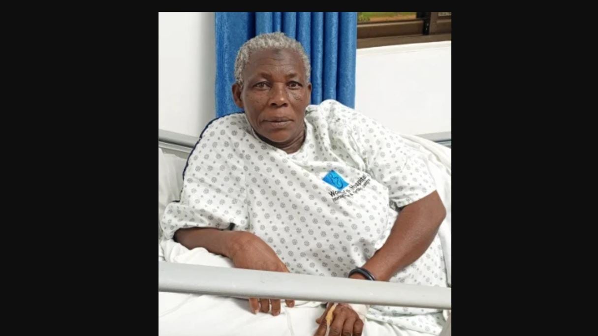 Safina Namukwaya tuvo gemelos a los 70 años.| Foto: Women's Hospital International and Fertility Centre via Facebook