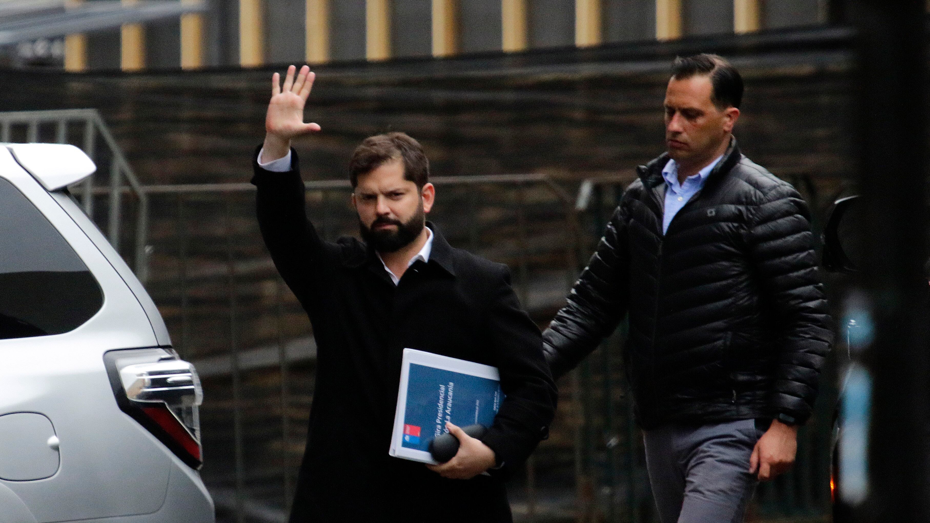 Presidente de la República llega hasta la Delegación Presidencial de La Araucanía.