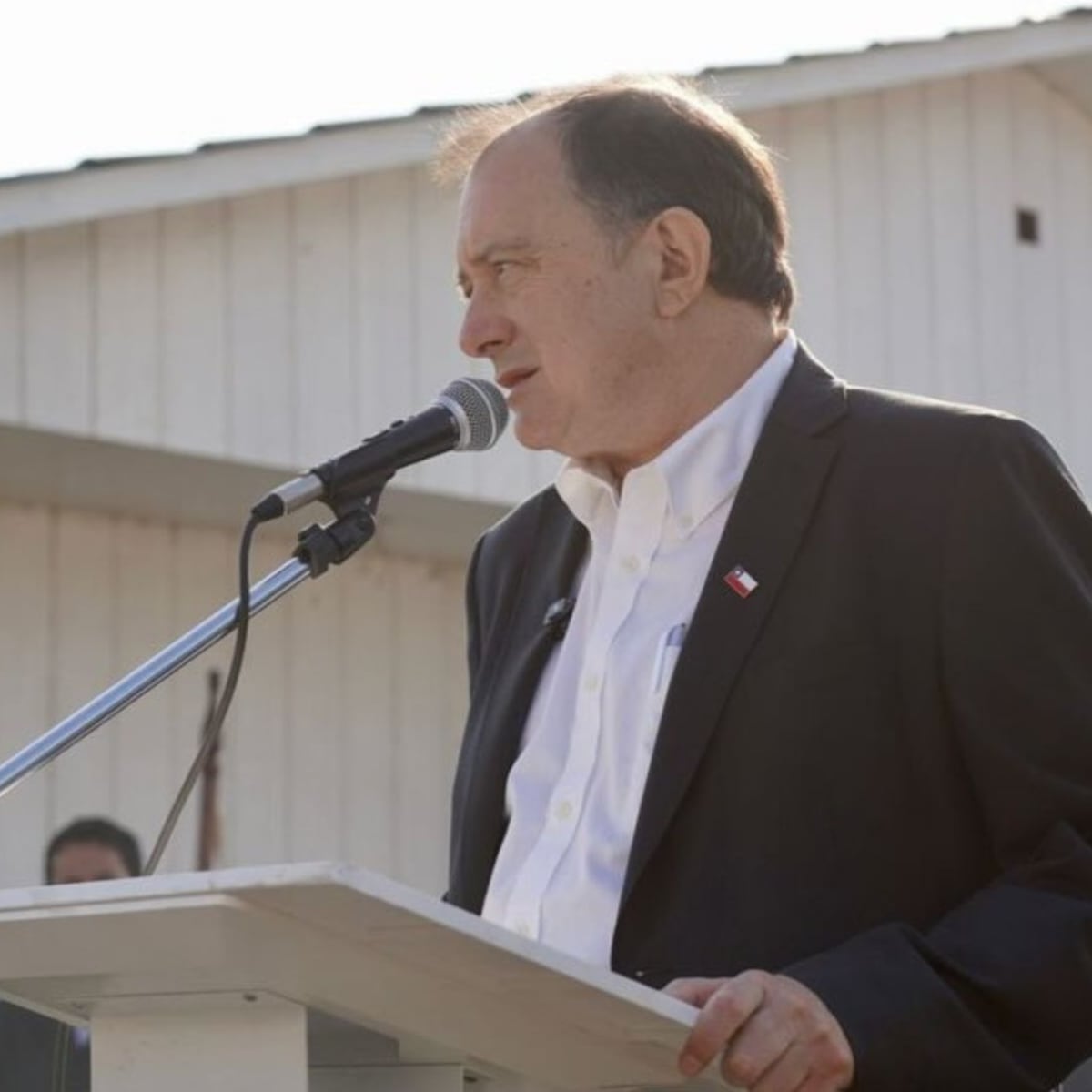 Iván Poduje protagoniza tenso cruce con vecino en Coronel Iván Poduje protagoniza tenso cruce con vecino en Coronel