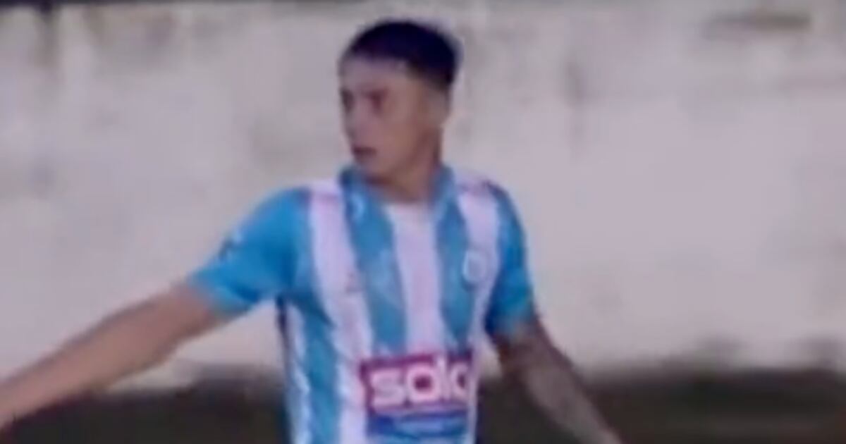 Insólito: Futbolista argentino expulsado por orinar en la orilla de la ...