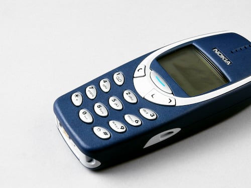 Los indestructibles teléfonos Nokia de hace 25 años están volviendo, pero no por el motivo que crees