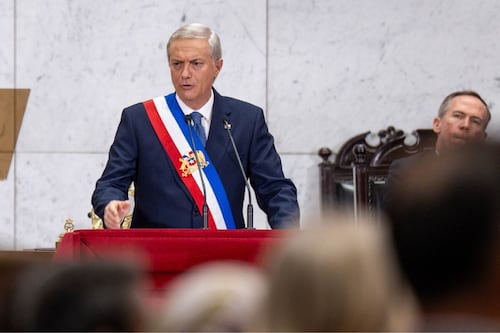 ¿Por qué Chile aumentará su deuda en US$6.200 millones? Los detalles de los decretos firmados por Kast