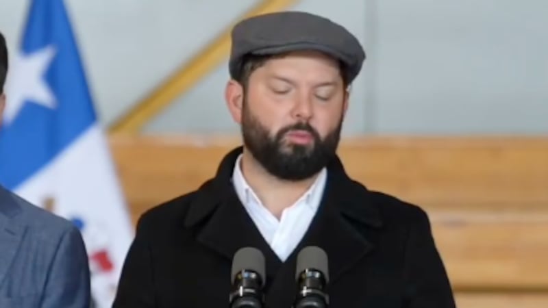 Boric tras votar: “No importa cuanta plata hay en la billetera, no importa la idea política, hoy todos valemos lo mismo”