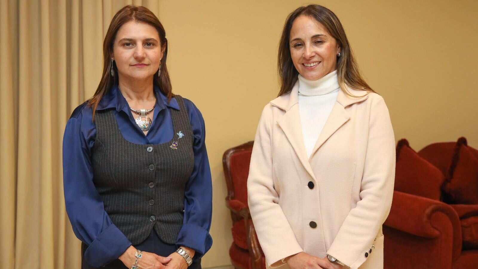 Diputadas Sofía Cid y Carla Morales