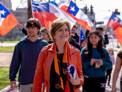 “No significa renunciar a nuestros principios”: Más de 100 figuras de centro e izquierda respaldan a Evelyn Matthei