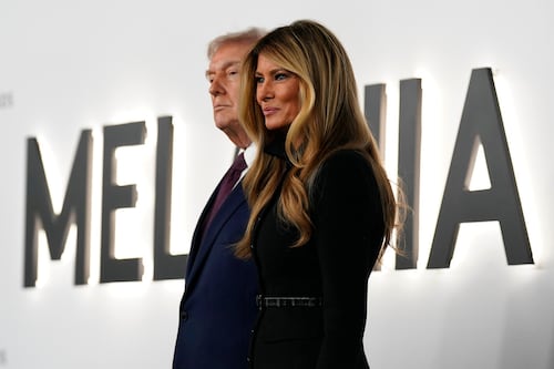 Ofrecen hasta 50 dólares para ver documental de Melania Trump ante probable fracaso en Estados Unidos