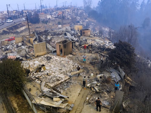 Iván Poduje afirma que reconstrucción tras incendios del Biobío será “en paralelo” a la de Viña del Mar
