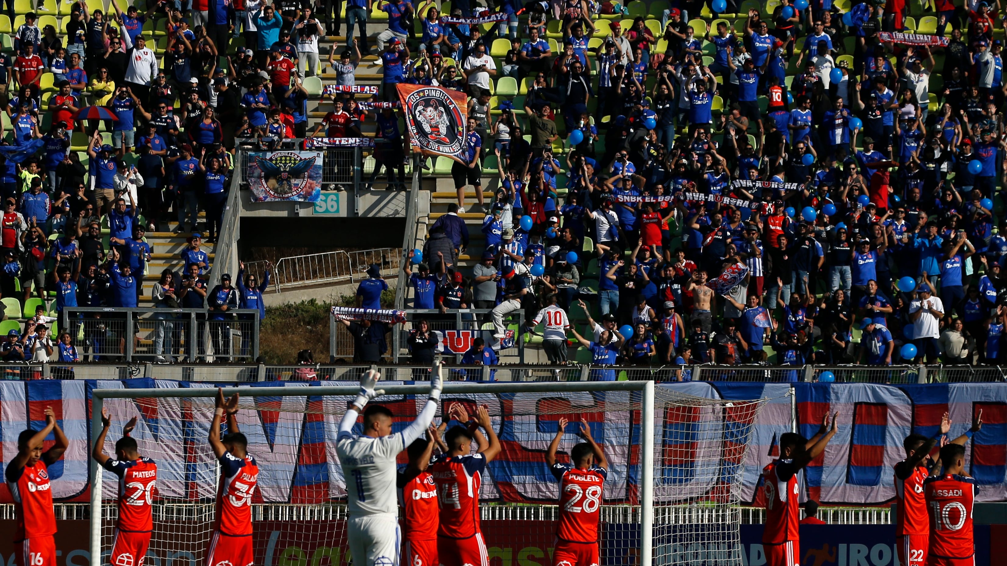 Los hinchas de la U no podrán asistir a los próximos tres partidos de visita de su equipo en el Campeonato Nacional.