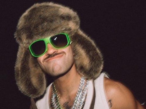 “Ni Anuel de atrevió a tanto”: Feid revolucionó las redes por lo que le hizo a su ropa interior