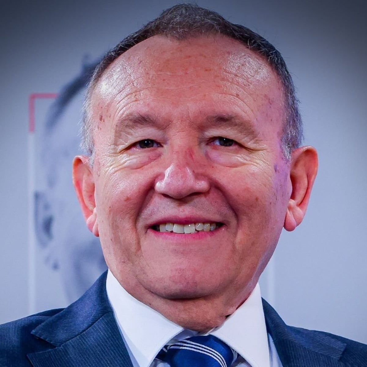 Ministro de la Segpres defiende proyecto de reconstrucción anunciado por Kast Ministro de la Segpres defiende proyecto de reconstrucción anunciado por Kast