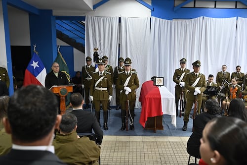 Presidente Boric llega a Curanilahue para participar en los funerales de carabineros asesinados en Cañete