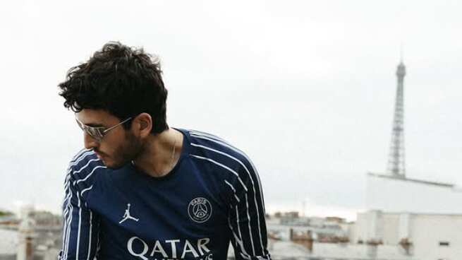 Sebastián Yatra en su viaje por París.