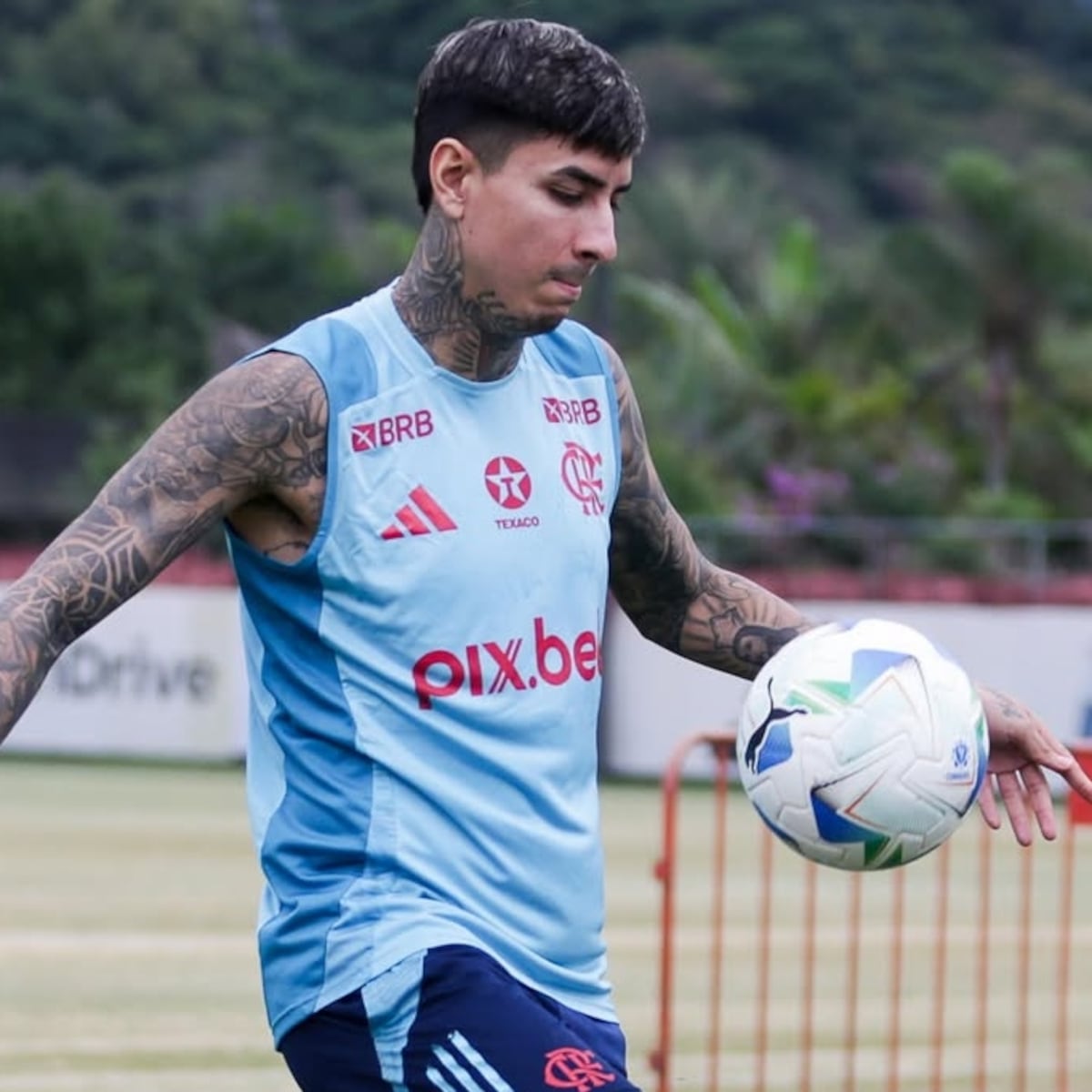 Erick Pulgar revela razones para no volver a Chile antes de renovar en Flamengo Erick Pulgar revela razones para no volver a Chile antes de renovar en Flamengo