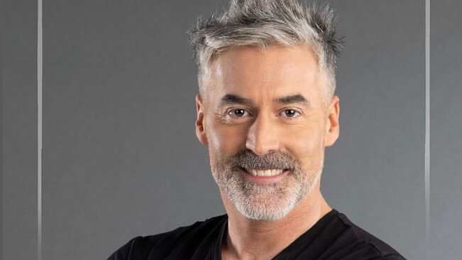 Hemos visto a Carlos Díaz actuando en distintas producciones como “Adrenalina”, “Amor a Domicilio” o su última actuación en “Verdades Ocultas”.
Sin embargo hay otra faceta que es desconocida del actor: su vida privada, ya que en pocas oportunidades expone detalles.
Pero esta vez, utilizó sus redes sociales para celebrar el aniversario de su relación con Camila Videla Wilson, la actriz que conoció en la teleserie “Adrenalina”.