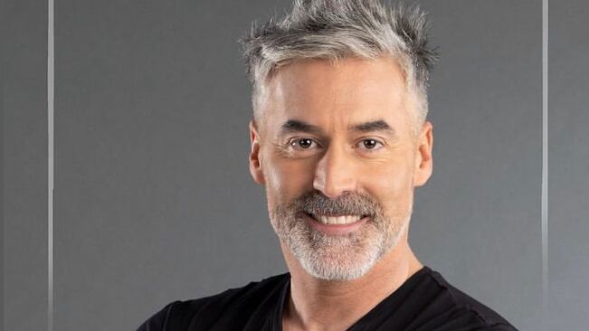 Hemos visto a Carlos Díaz actuando en distintas producciones como “Adrenalina”, “Amor a Domicilio” o su última actuación en “Verdades Ocultas”.
Sin embargo hay otra faceta que es desconocida del actor: su vida privada, ya que en pocas oportunidades expone detalles.
Pero esta vez, utilizó sus redes sociales para celebrar el aniversario de su relación con Camila Videla Wilson, la actriz que conoció en la teleserie “Adrenalina”.