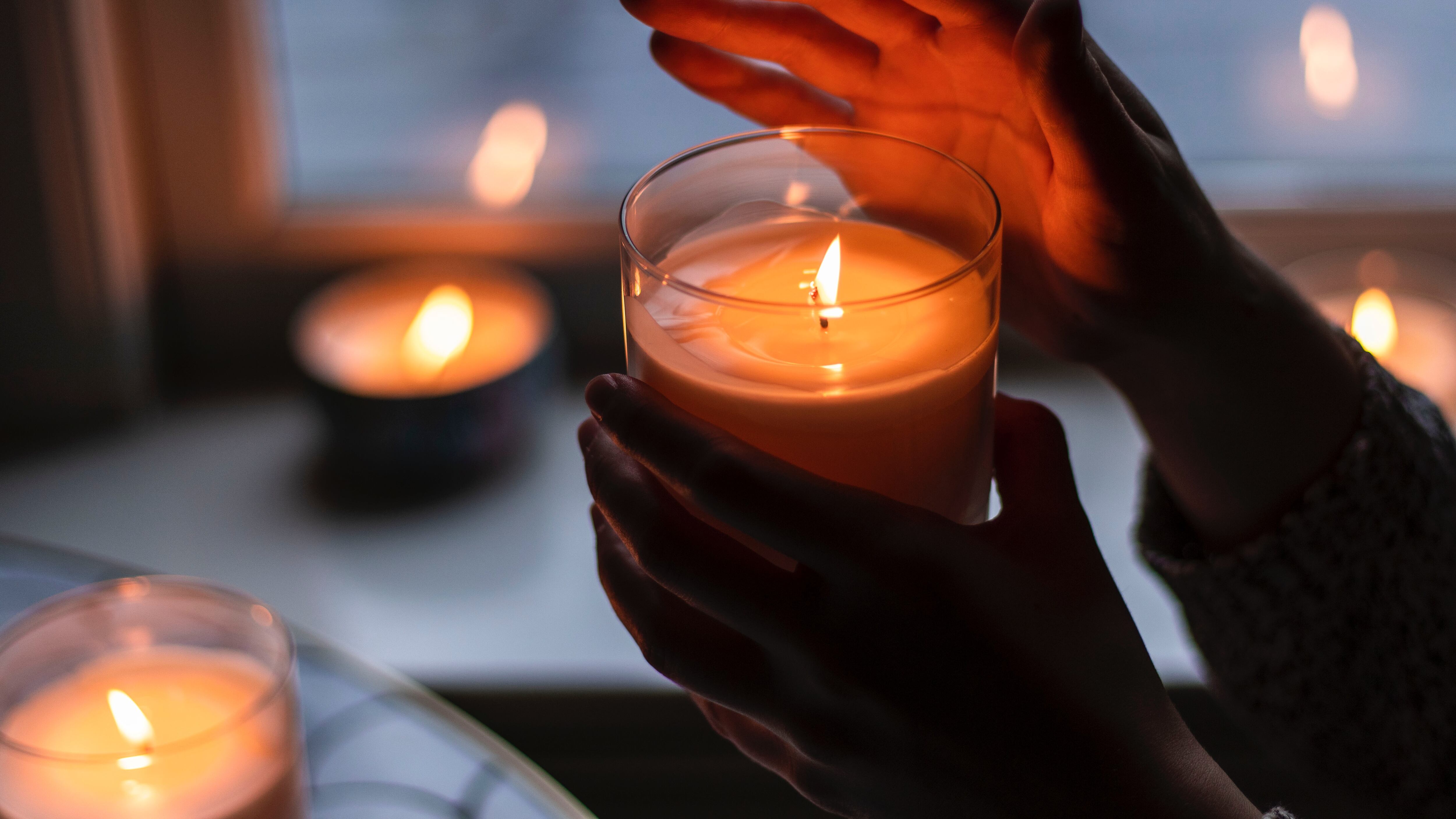 Velas con olor a vagina.