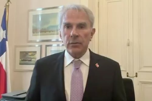 “Un Estado que no tiene plata”: senador Moreira culpa al gobierno de Boric por alza de las bencinas y expone particular teoría que tendría la oposición