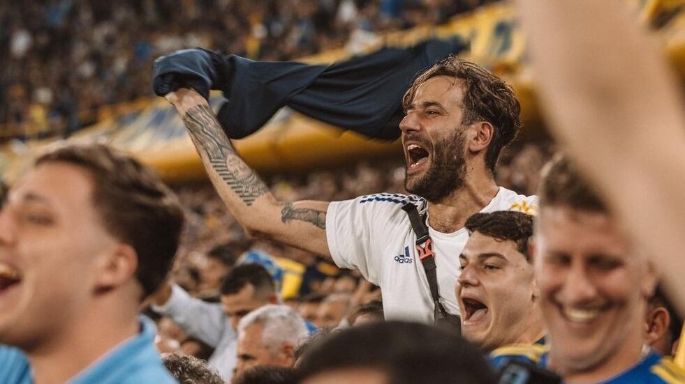La concesionaria Azul Azul decidió despedir al funcionario de Universidad de Chile, Bruno Rifo, una vez que se conoció su viaje a Buenos Aires para asistir al partido de Copa Libertadores entre Colo Colo y Boca Juniors.