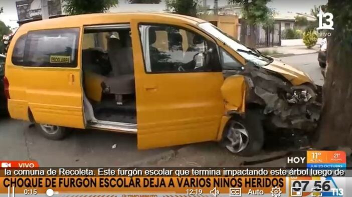 Choque de furgón escolar deja cinco niños heridos en Conchalí: conductor aseguró que se quedó sin frenos