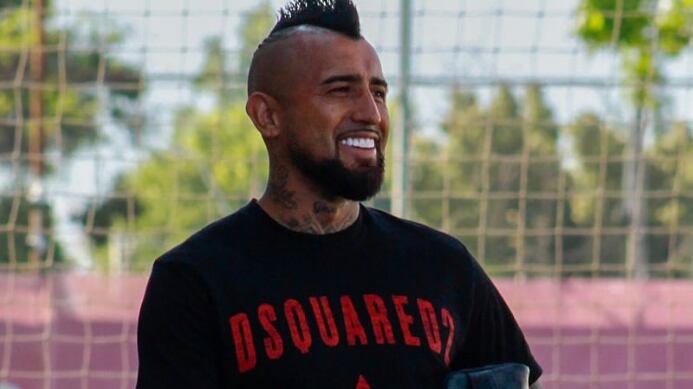 Arturo Vidal convocado al partido contra Perú en las Eliminatorias Sudamericanas 2026.