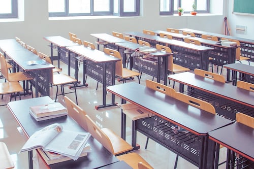 Defensoría de la Niñez advierte sobre el impacto de las expulsiones escolares: pueden provocar una desvinculación prolongada o definitiva