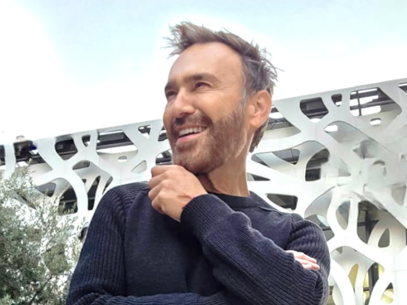 “Voy a tomarme la libertad de seguir contando cosas que son súper incómodas y que están bajo el alero de un gobierno de extrema derecha”: la advertencia de Jordi Castell