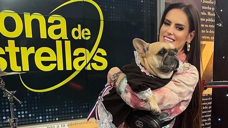 La panelista de "Zona de estrellas" sufrió esta semana un percance médico con su mascota "Asia".