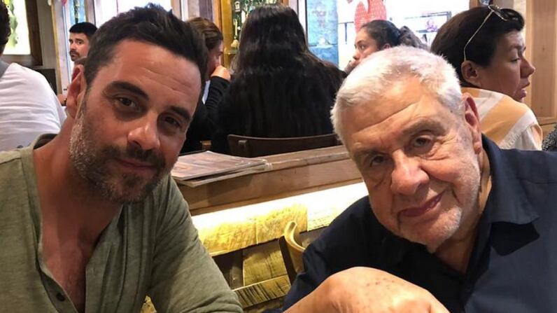 Julio Jung y Julio Jung Duvauchelle | Fuente: Instagram @chamojung