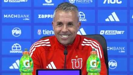 El técnico de la U descartó nuevamente acercamientos con la selección chilena.