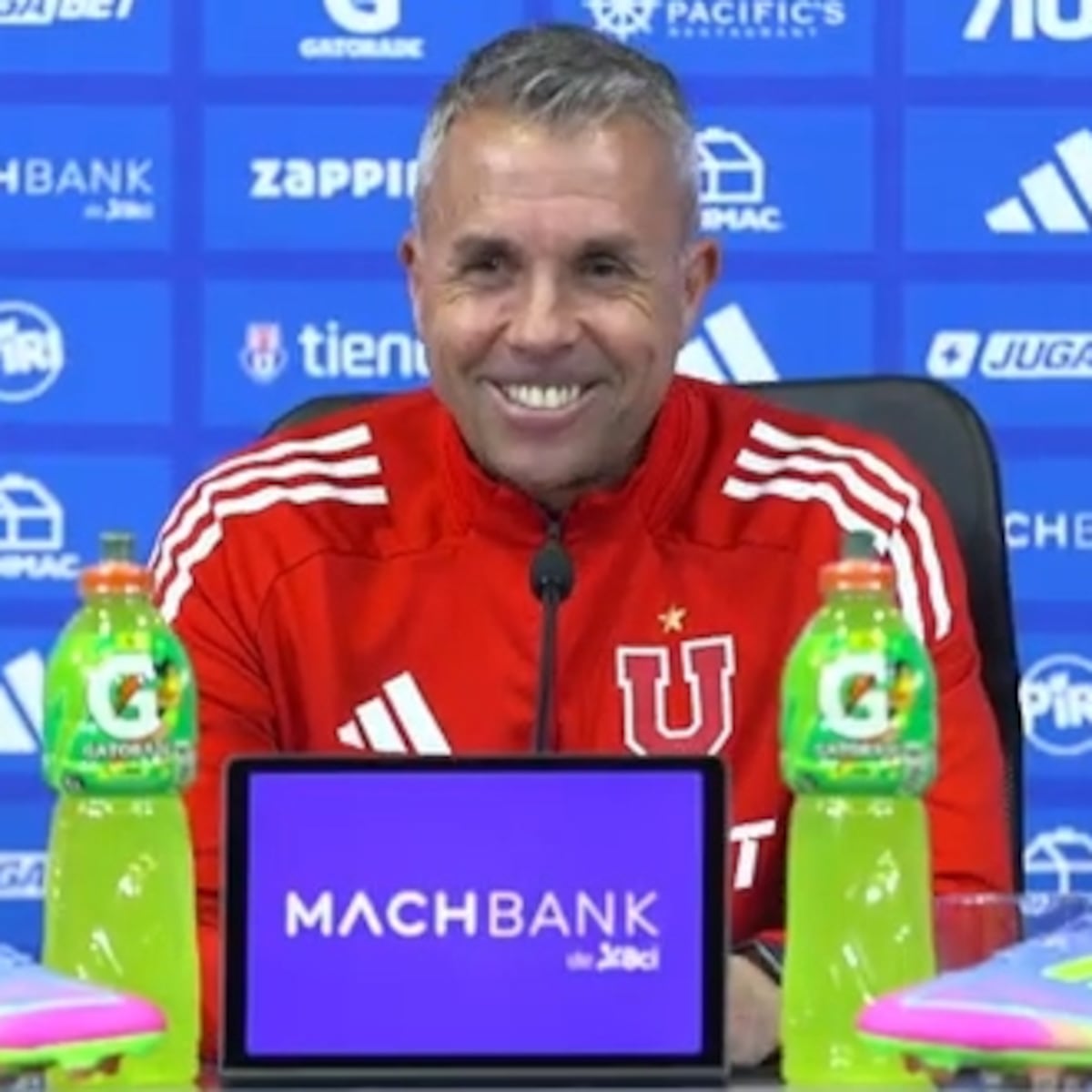 Gustavo Álvarez prioriza la U sobre la selección chilena Gustavo Álvarez prioriza la U sobre la selección chilena