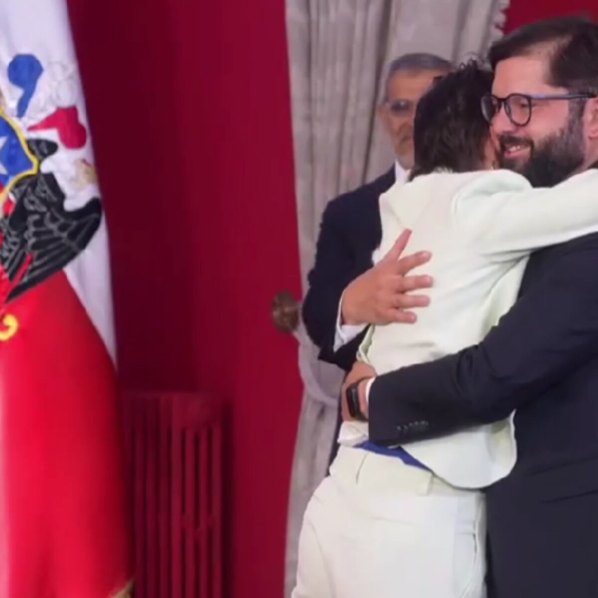 Boric despide a Tohá en emotivo acto en La Moneda Boric despide a Tohá en emotivo acto en La Moneda